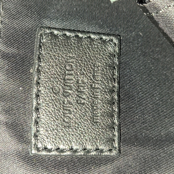 Louis Vuitton Palm Springs Backpack PM - Picture 13 of 13